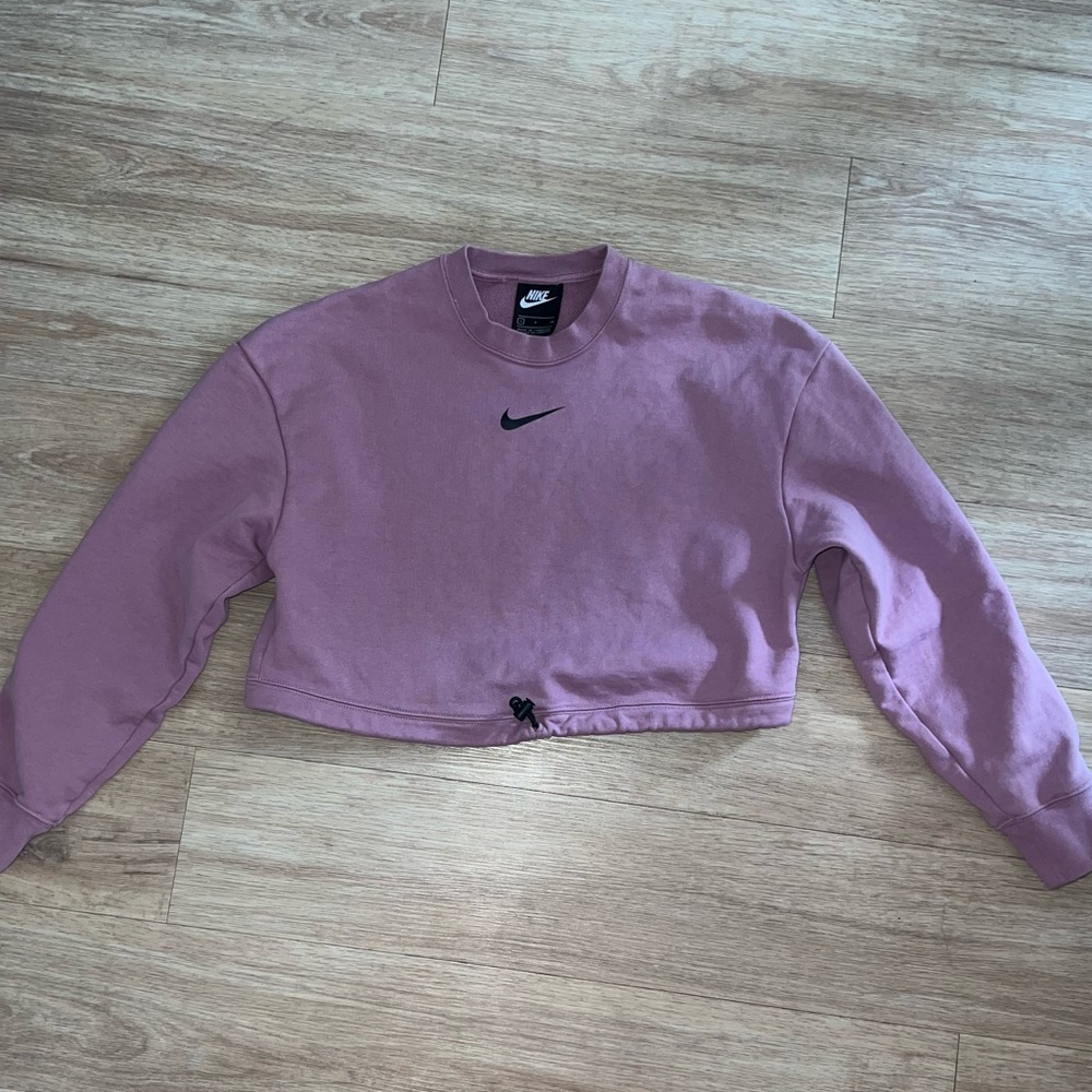 Nike sweatshirt